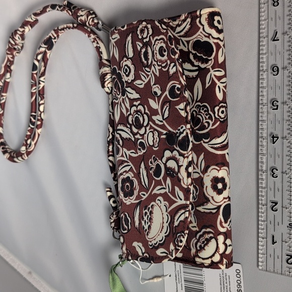 Vera Bradley Wildwood Wallet Crossbody in Bubby Flowers Cinnamon NWT - Picture 4 of 9